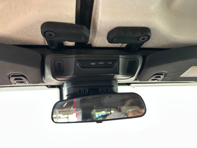 Used 2024 Jeep Wrangler Unlimited Sahara image 24