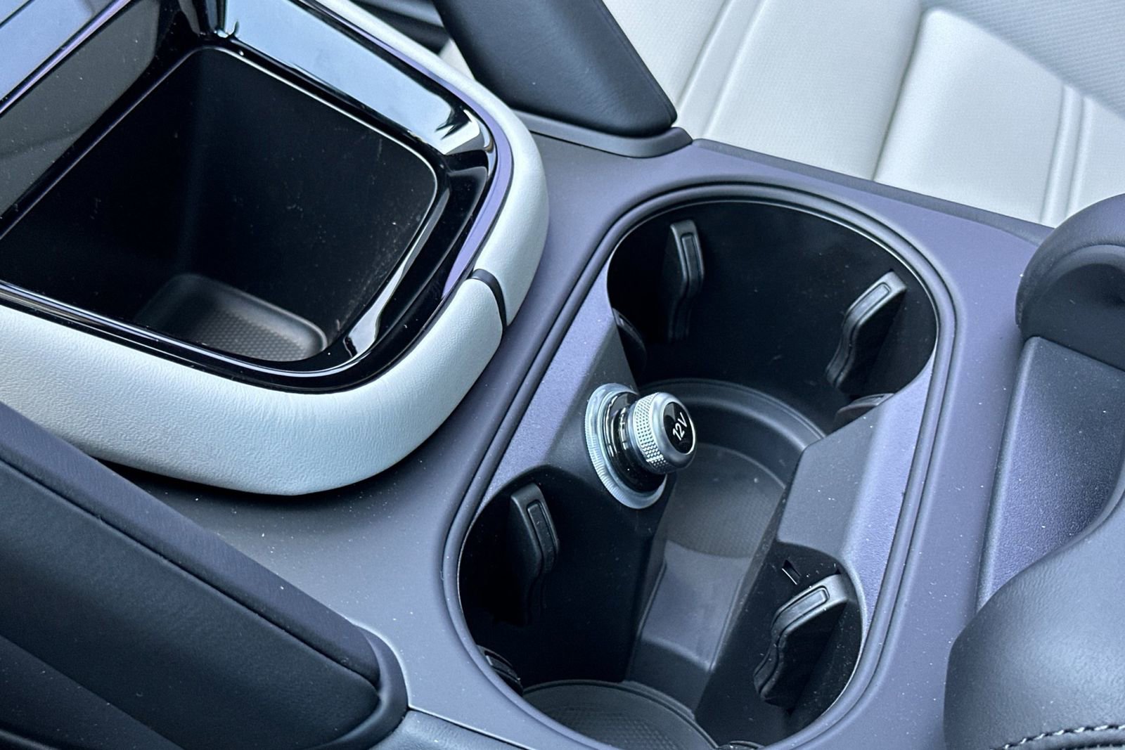 New 2025 Porsche Cayenne Coupe image 26