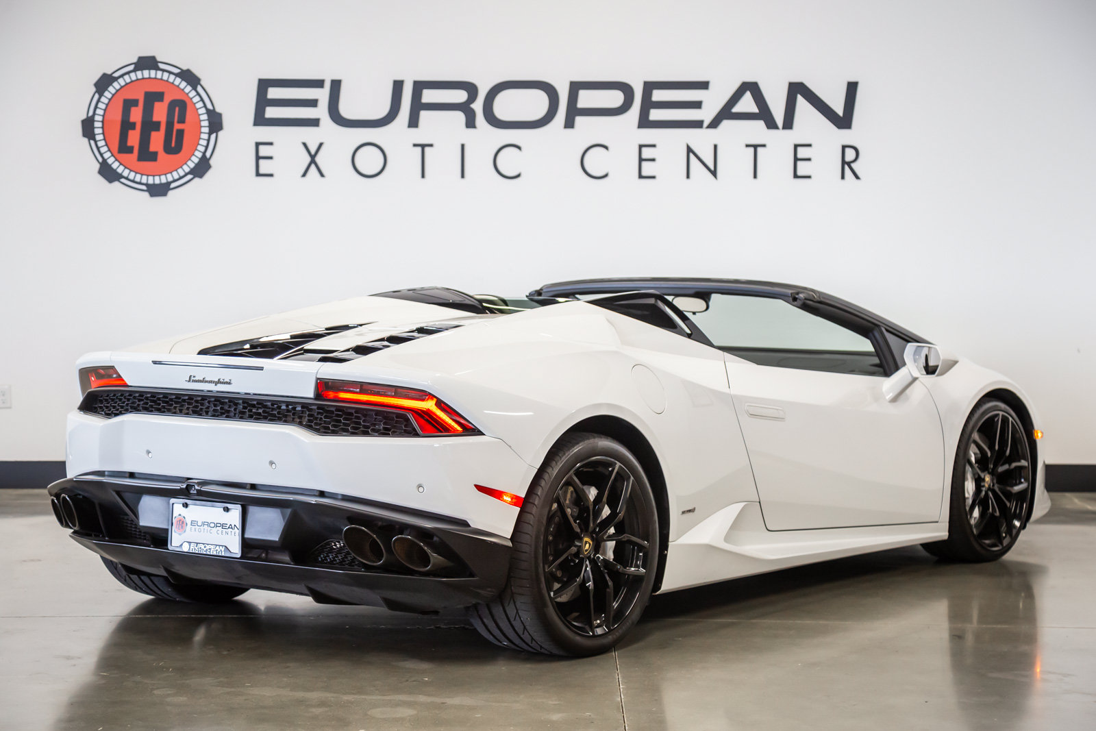 Used 2017 Lamborghini Huracan LP 610-4 AWD/4WD image 14