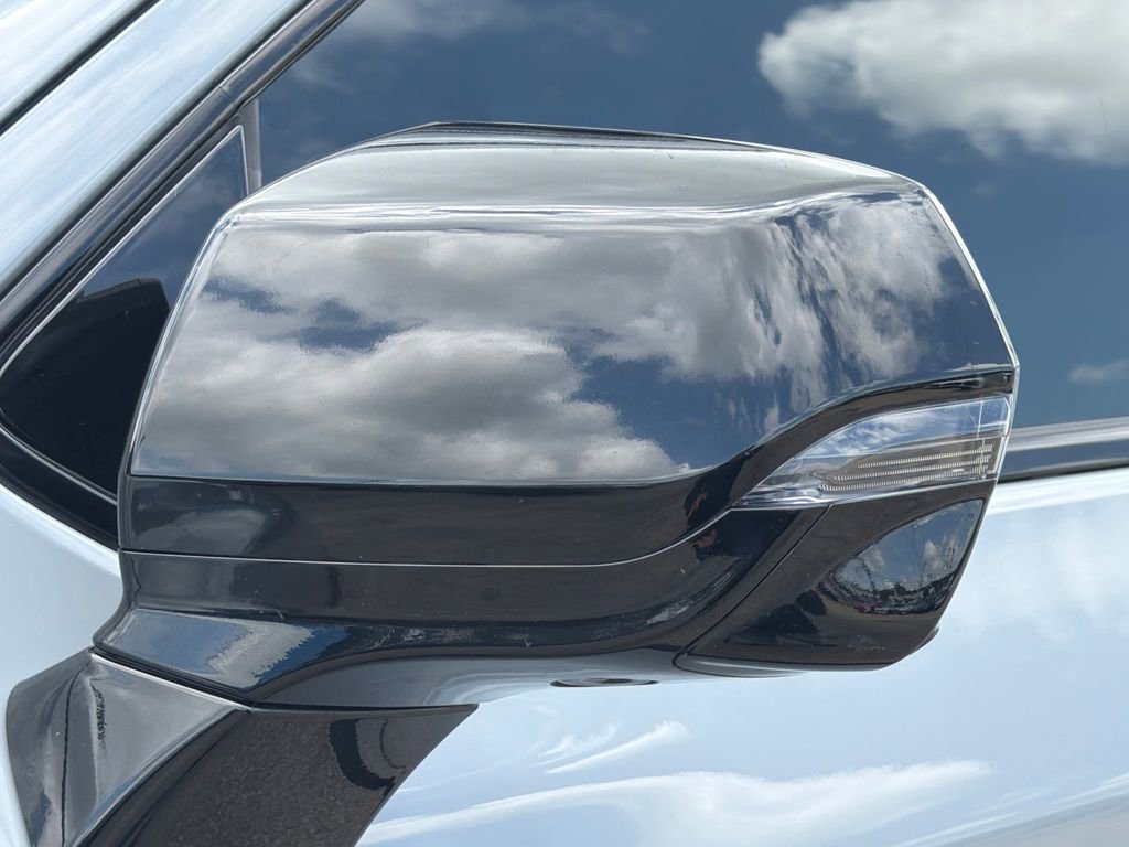 Used 2025 GMC Sierra EV Denali image 32