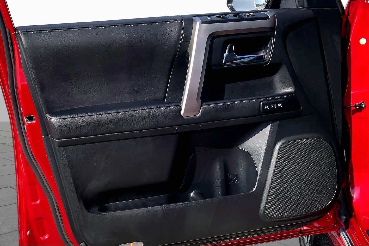 Used 2020 Toyota 4Runner Limited RWD image 21
