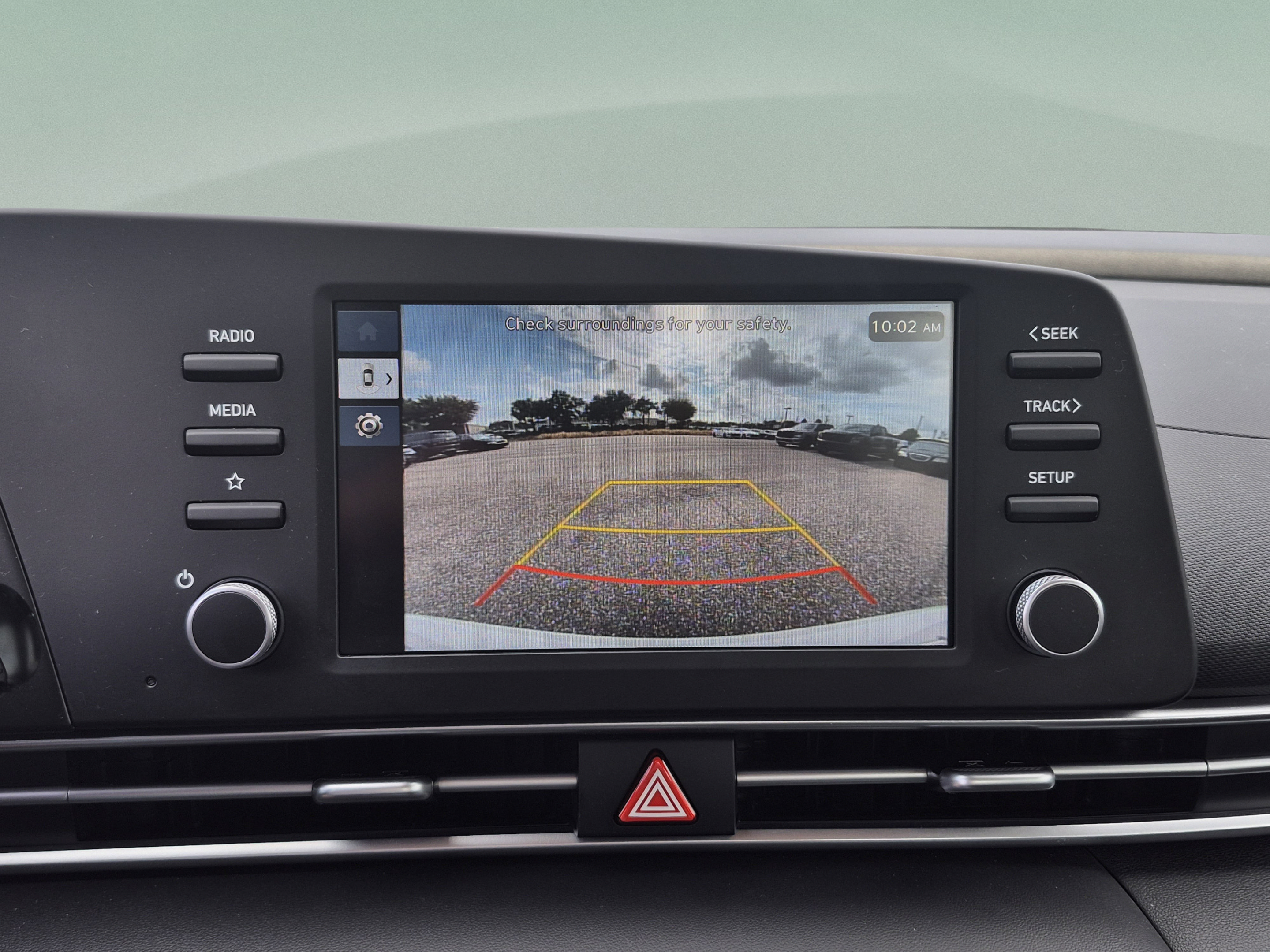 Certified 2025 Hyundai Elantra SE FWD image 22