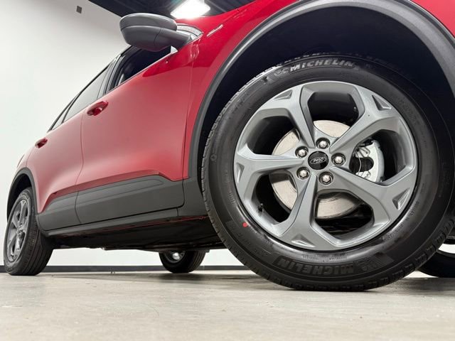 New 2026 Ford Escape ST-Line image 2