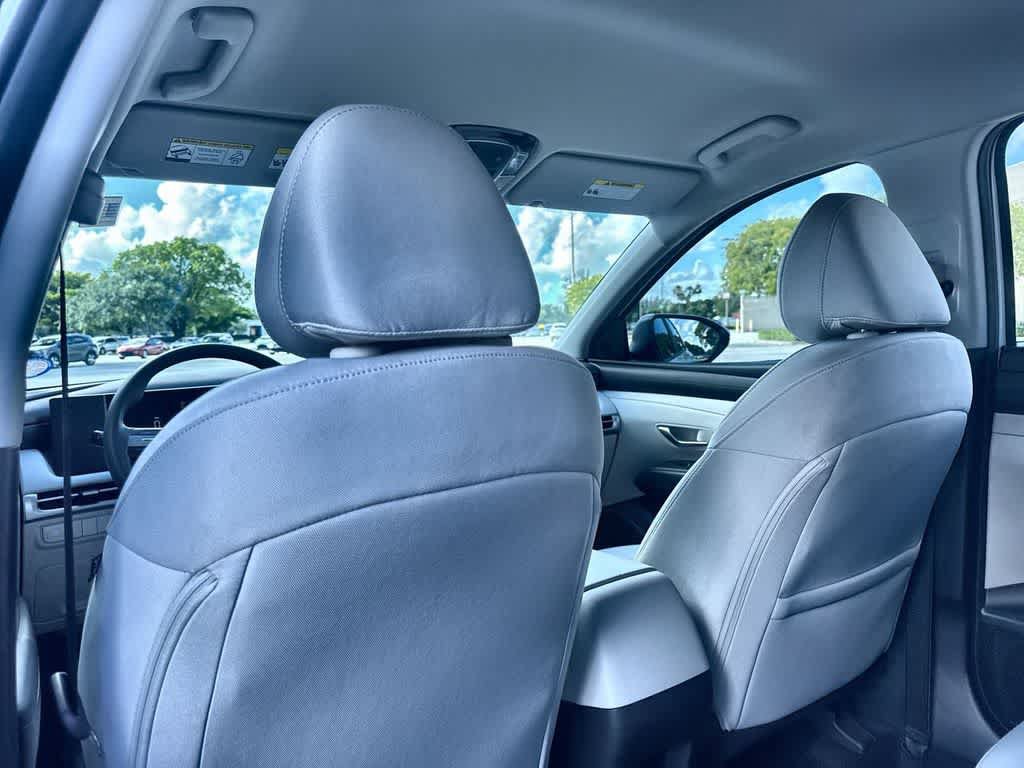 Used 2025 Hyundai Tucson SE FWD image 22
