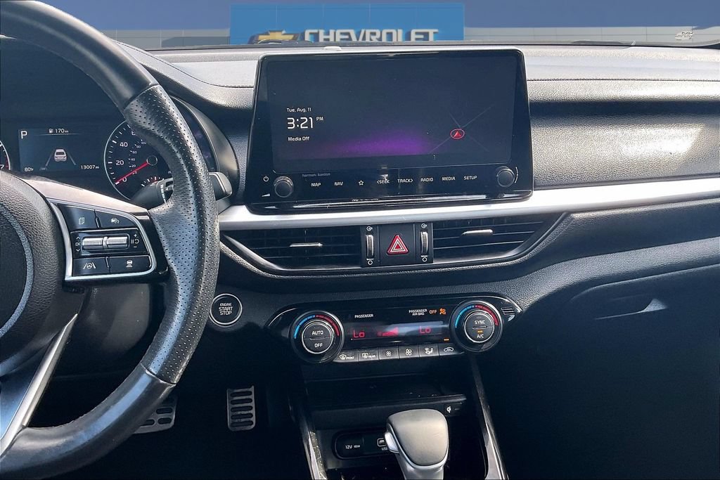 Used 2024 Kia Forte GT-Line w/ GT-Line Premium Package FWD image 9