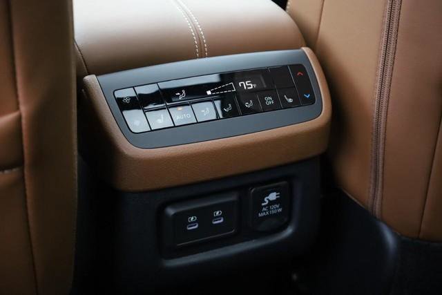 New 2026 Nissan Pathfinder Platinum image 28