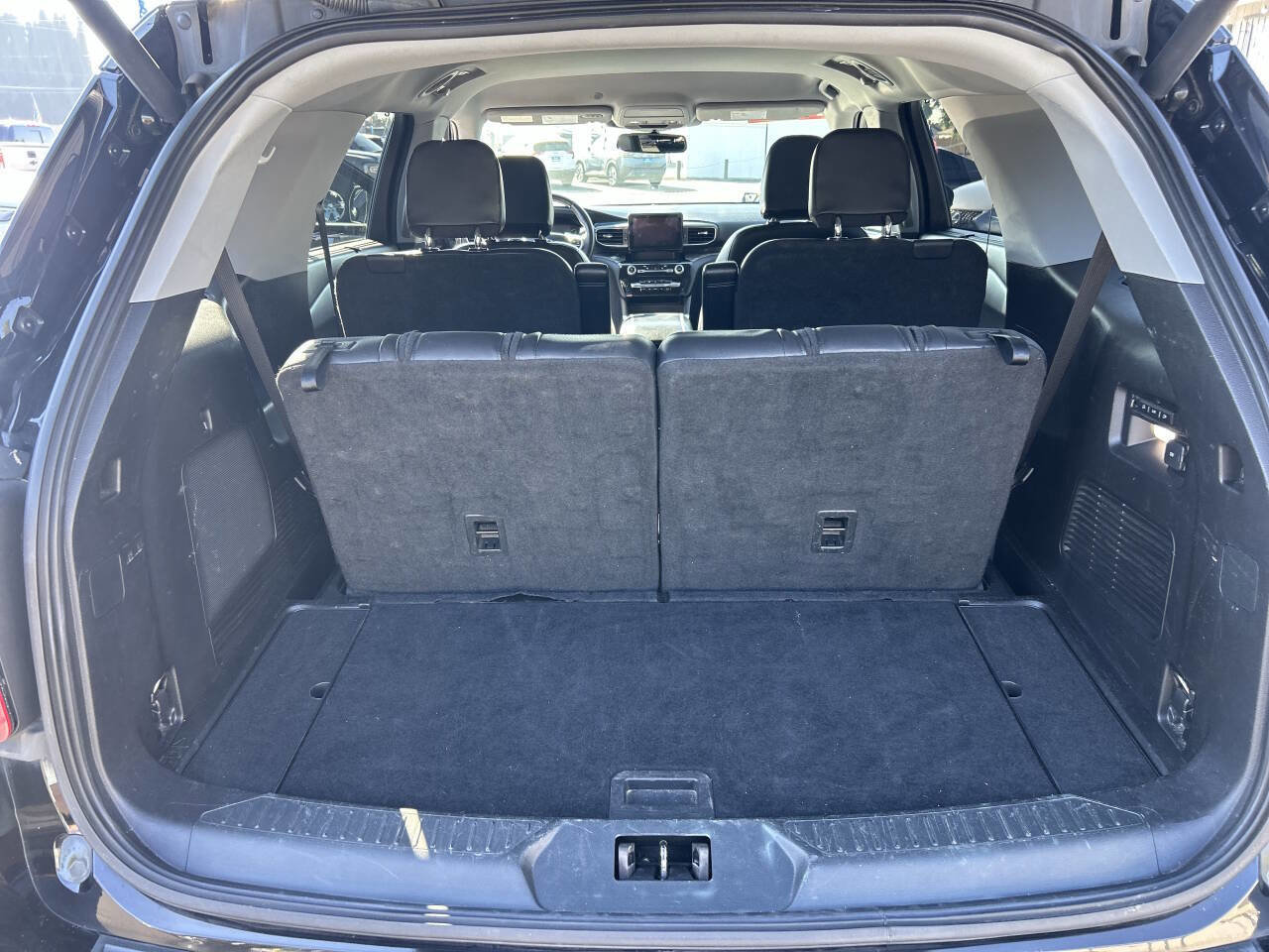 Used 2021 Ford Explorer Limited w/ Equipment Group 301A image 21