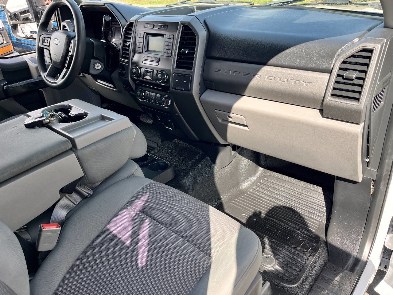 Used 2018 Ford F250 XL w/ Power Equipment Group RWD image 18