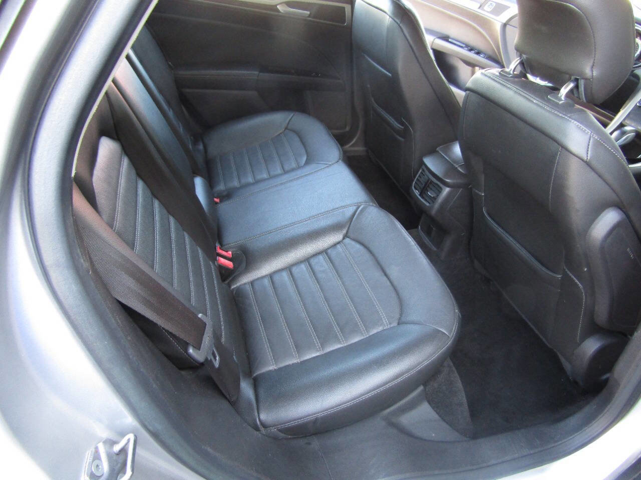 Used 2013 Ford Fusion SE image 10