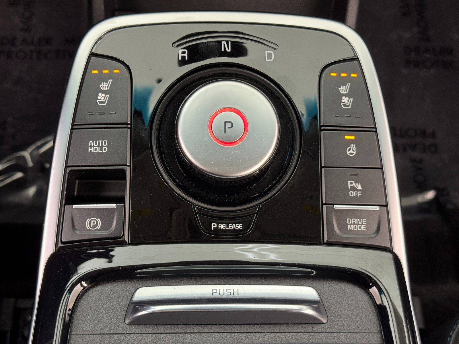 Used 2020 Kia Niro EX Premium w/ Cold Weather Package image 29