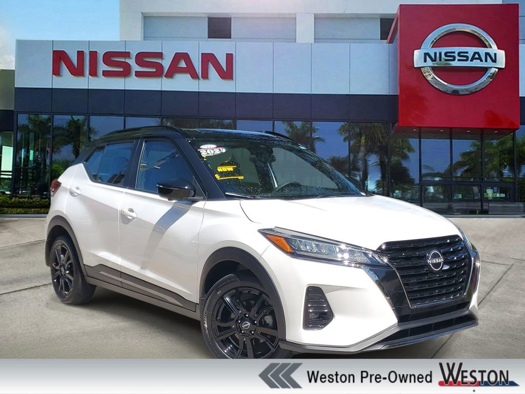 Certified 2024 Nissan Kicks SR w/ SR Premium Package FWD image 1