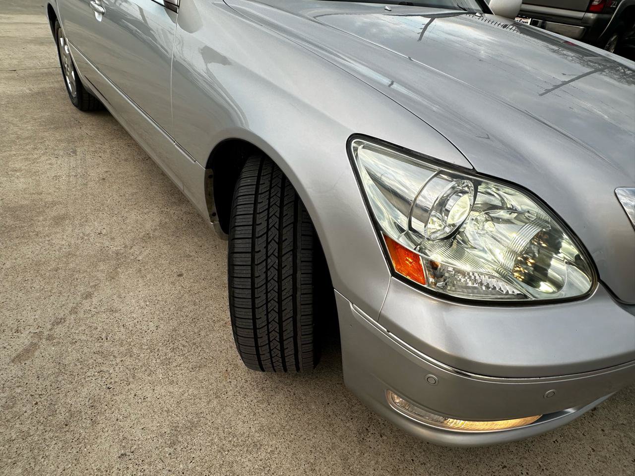 Used 2004 Lexus LS 430 w/ Premium Pkg RWD image 11
