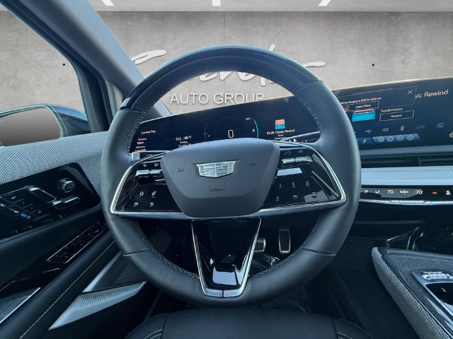 Certified 2025 Cadillac Optiq Sport 2 AWD/4WD image 21