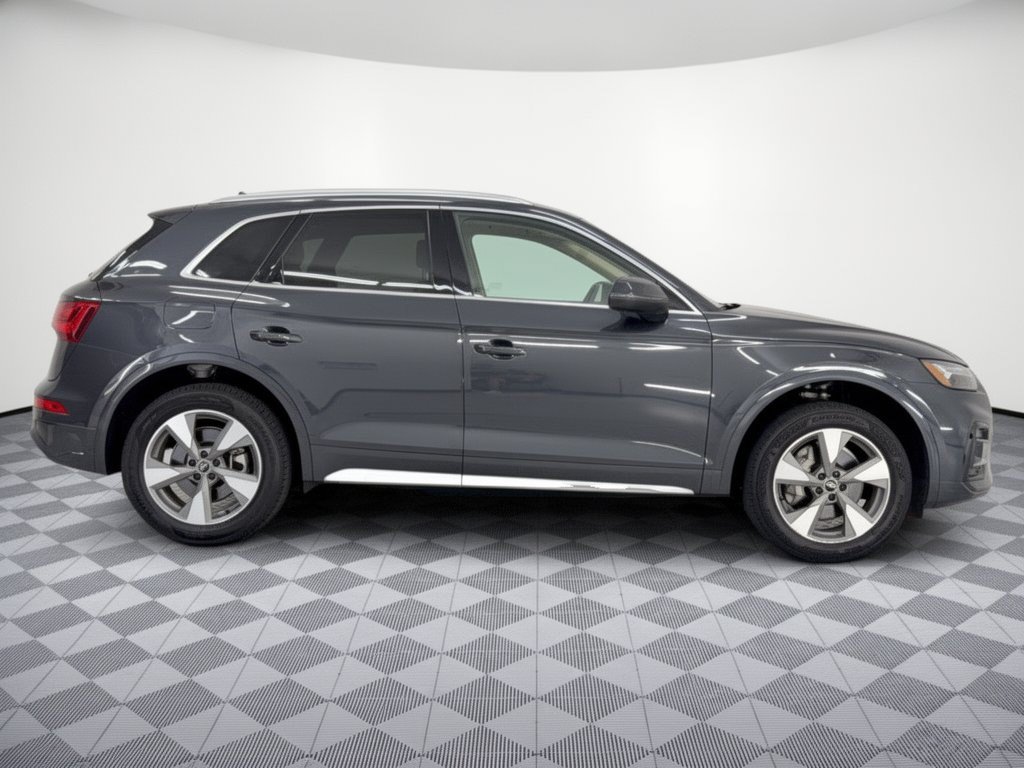 Used 2023 Audi Q5 2.0T Premium Plus w/ Premium Plus Package AWD/4WD image 8