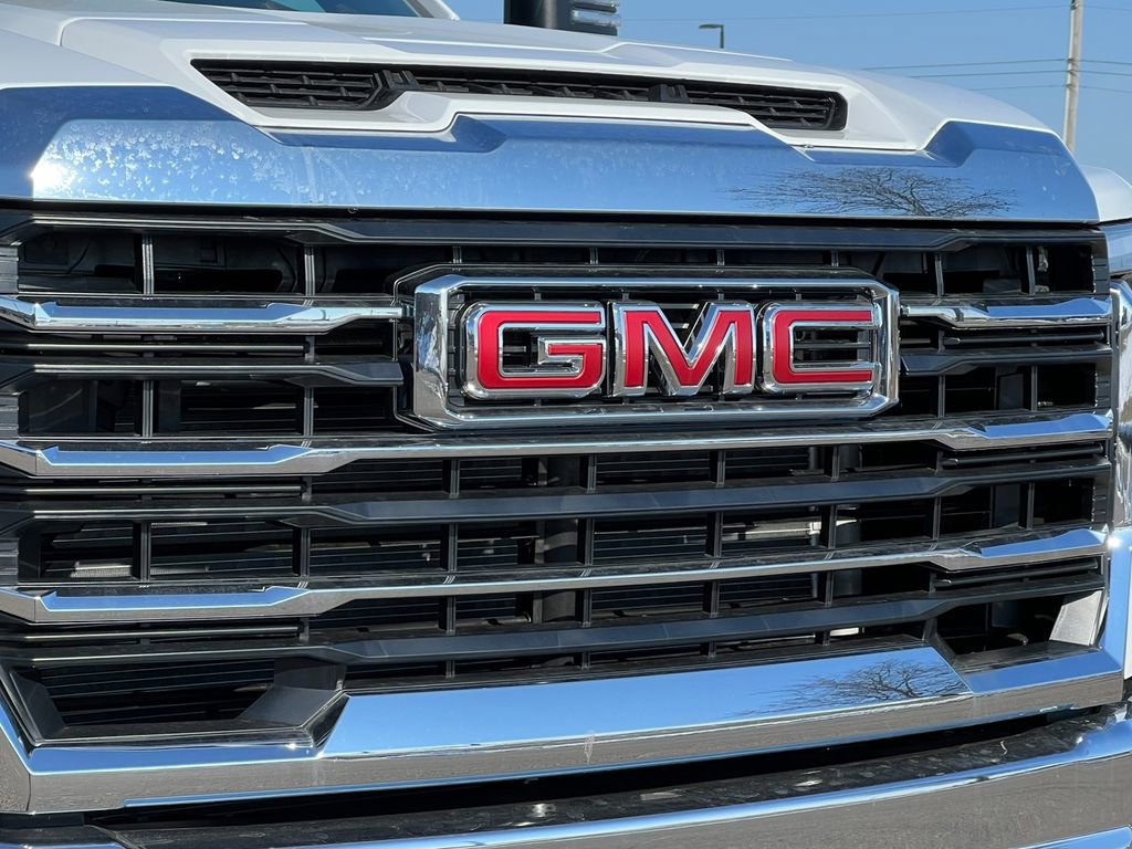 New 2026 GMC Sierra 2500 SLE w/ SLE Value Package; image 38