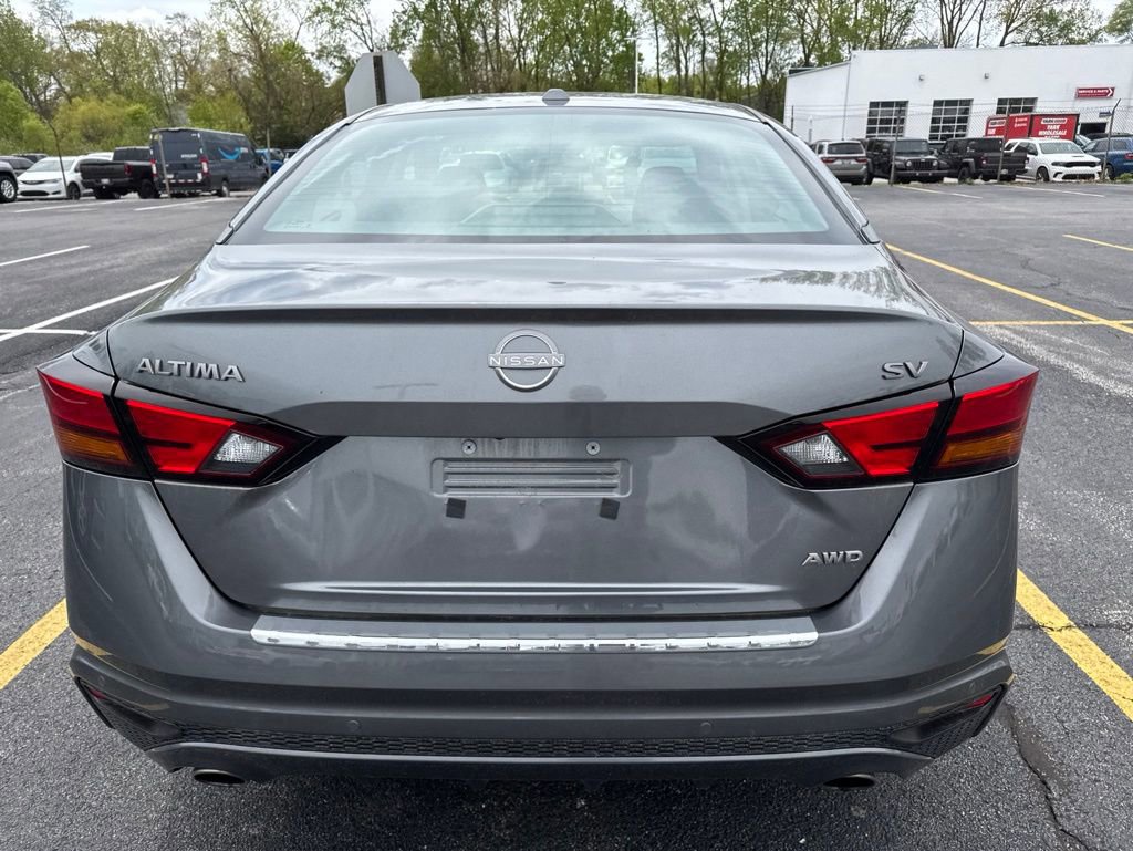 Certified 2023 Nissan Altima 2.5 SV w/ SV Premium Package AWD/4WD image 6