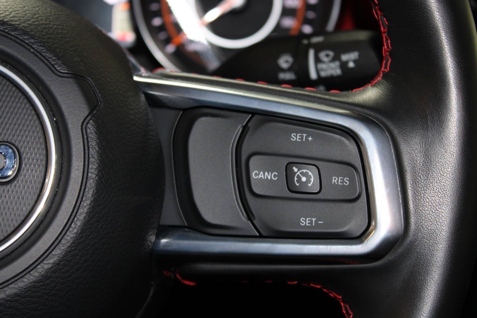 Used 2023 Jeep Gladiator Rubicon w/ Cold Weather Group AWD/4WD image 31