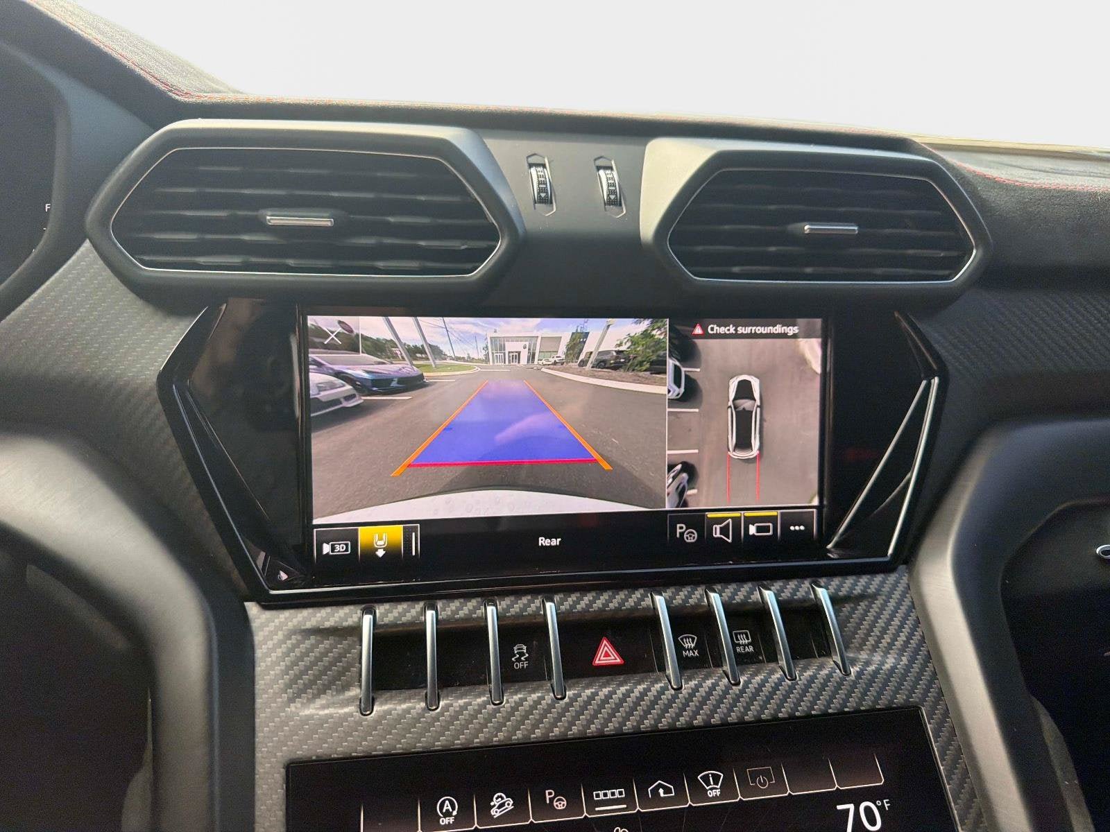 Used 2024 Lamborghini Urus Performante AWD/4WD image 27