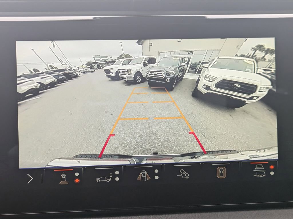 Used 2024 GMC Sierra 1500 AT4 w/ AT4 Premium Package image 21