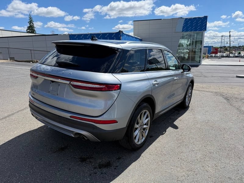 Used 2021 Lincoln Corsair AWD w/ Premium Package image 8