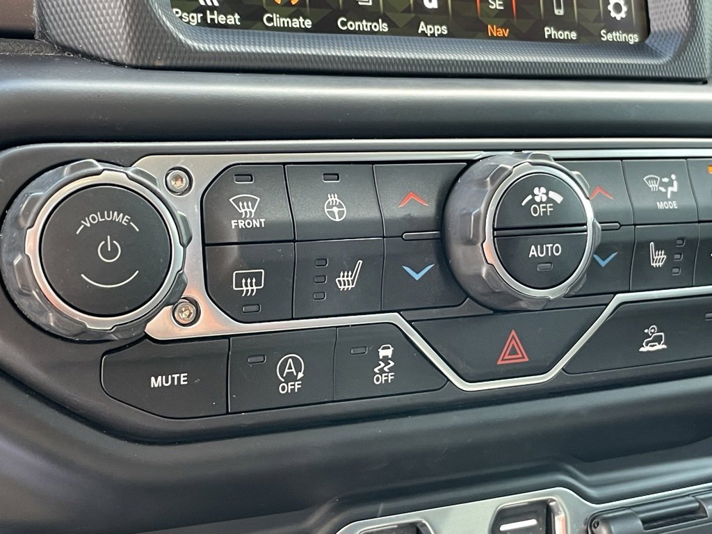 Used 2022 Jeep Gladiator Sport image 17