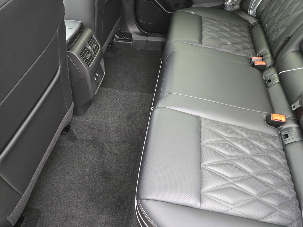 New 2026 Nissan Rogue Platinum AWD/4WD image 9