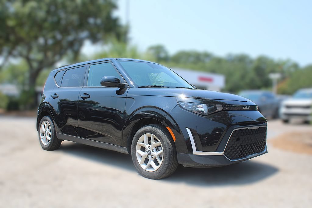 Certified 2024 Kia Soul LX w/ Option Group 015 FWD image 5