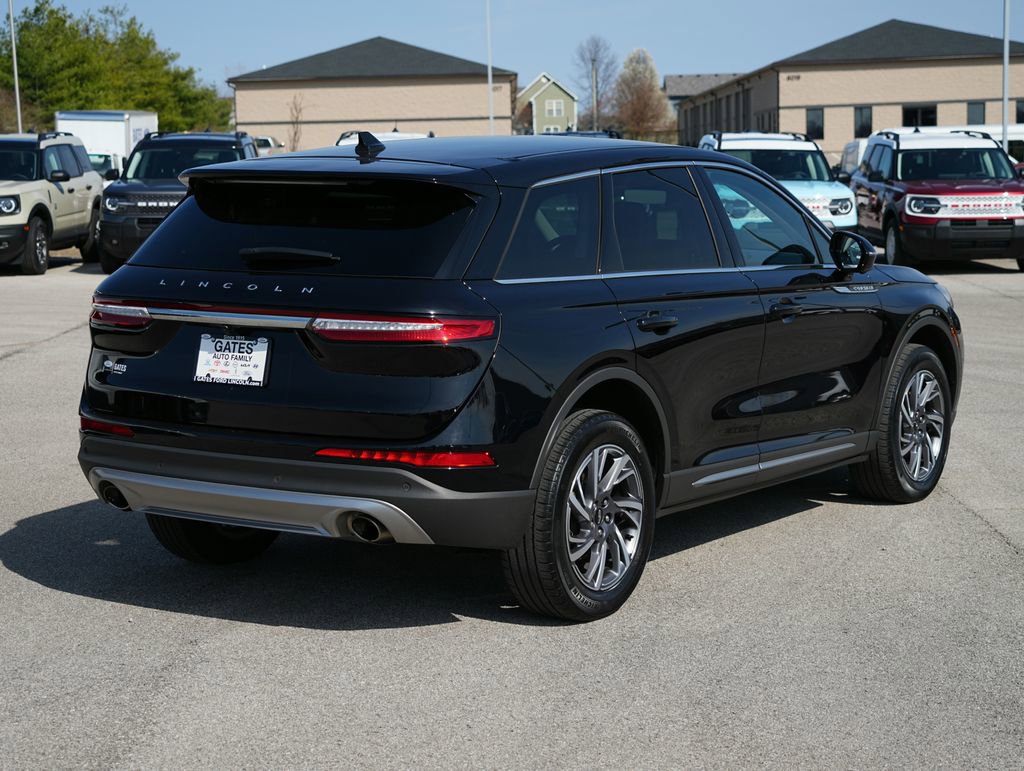 Used 2023 Lincoln Corsair AWD w/ Equipment Group 101A image 5