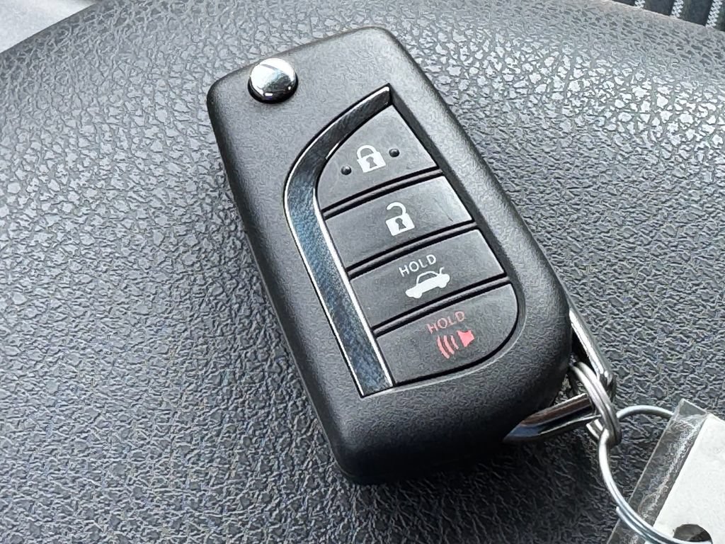 Used 2024 Toyota Camry SE FWD image 29
