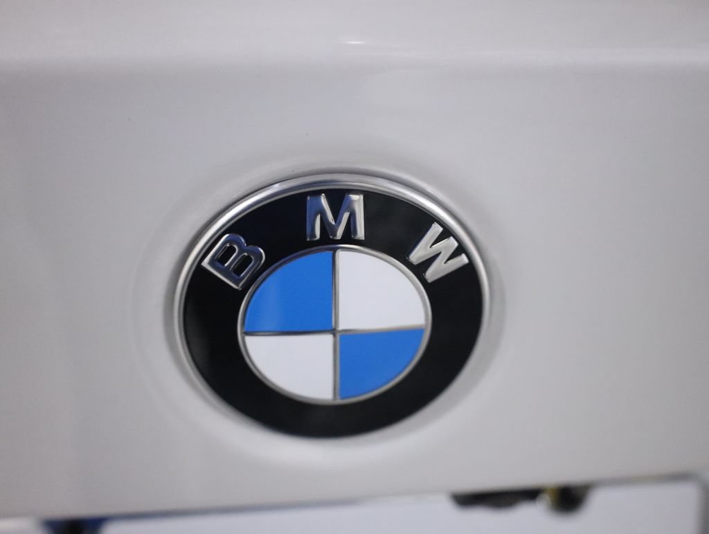Used 2025 BMW 330i xDrive Sedan w/ Premium Package AWD/4WD image 75