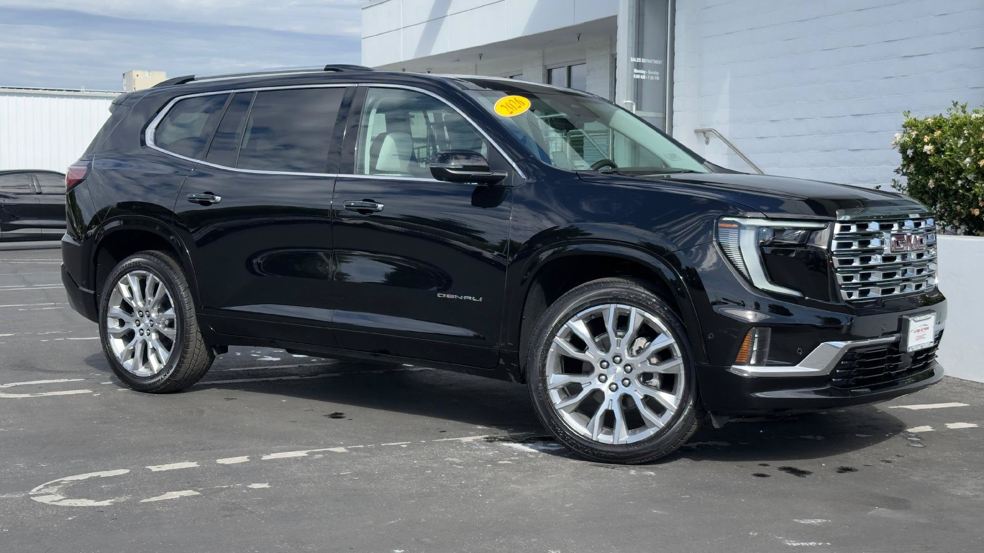 New 2026 GMC Acadia Denali w/ Super Cruise Package AWD/4WD image 3