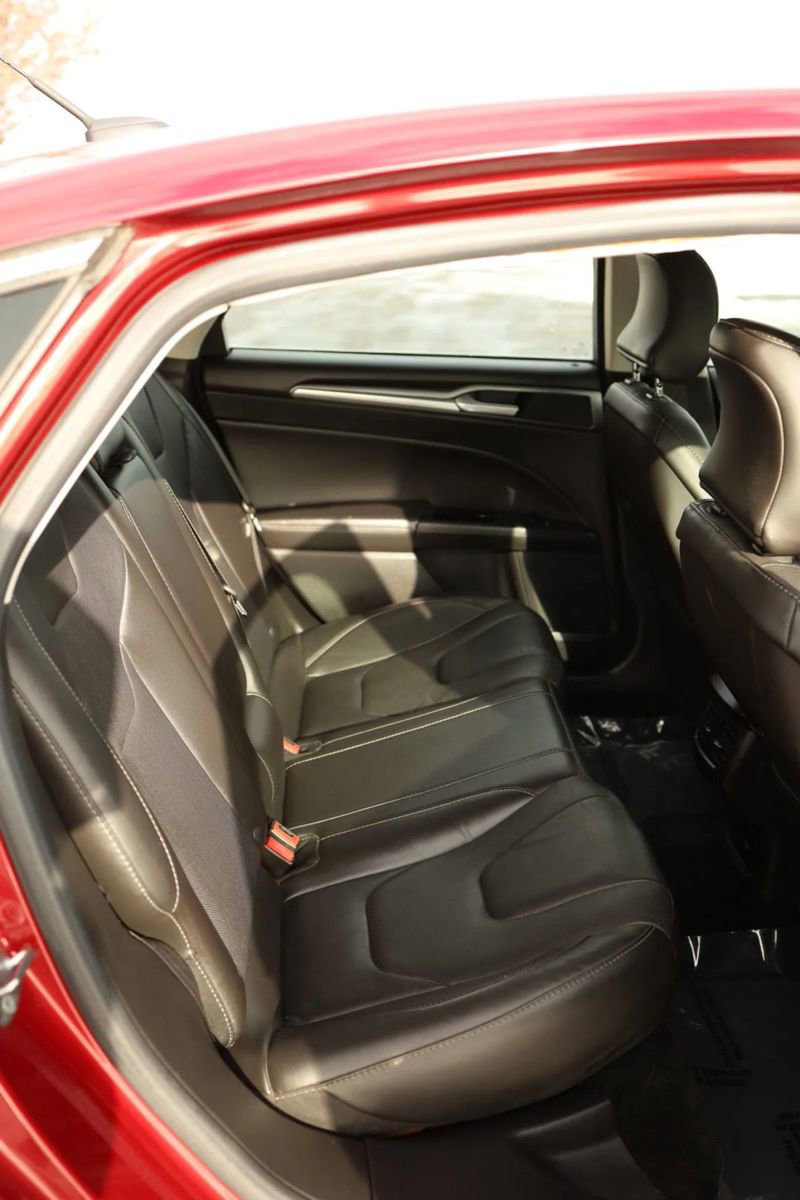 Used 2016 Ford Fusion Titanium image 42