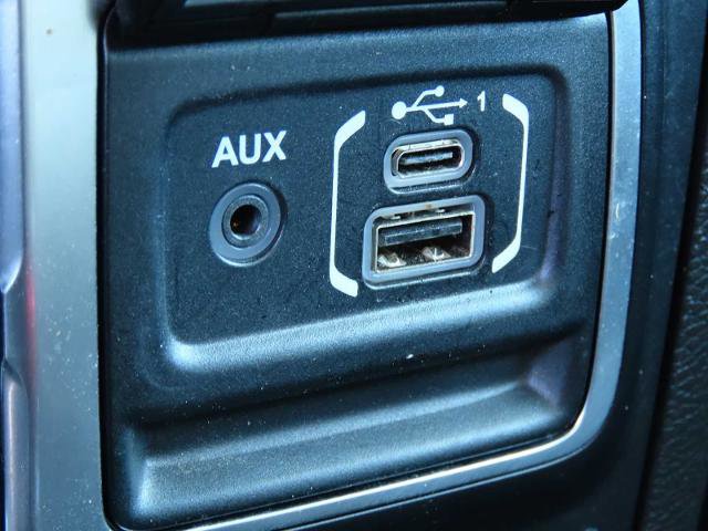 Used 2023 Jeep Gladiator Overland w/ Popular Equipment Package image 29