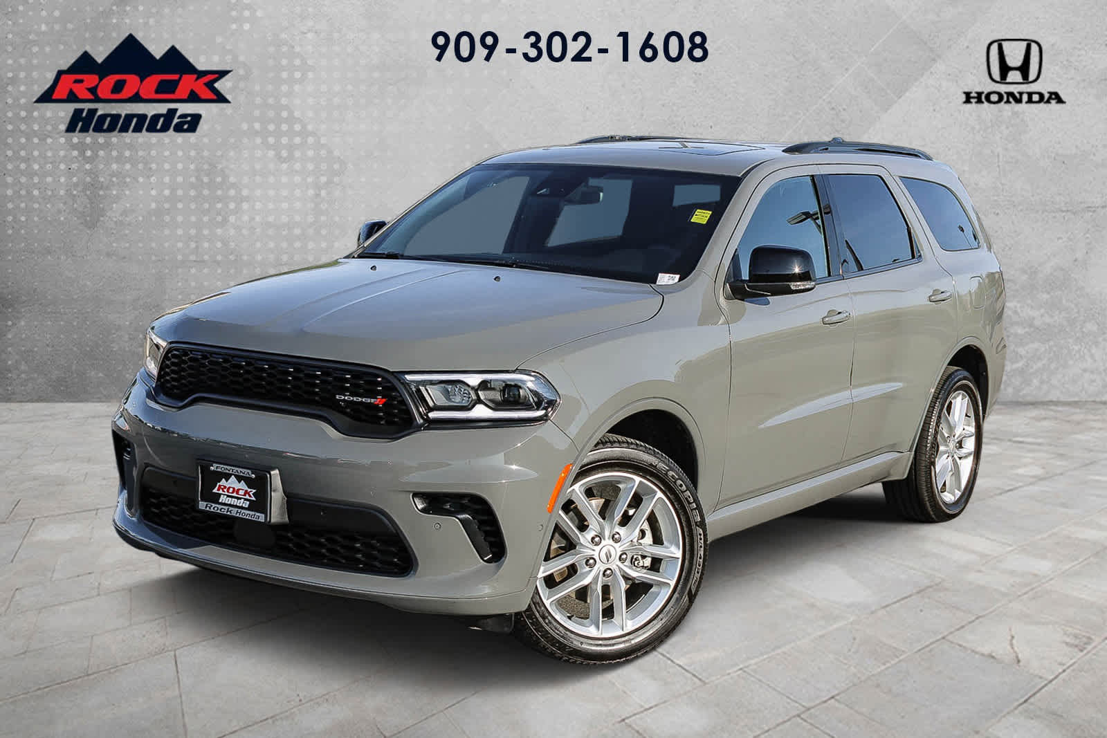 Used 2025 Dodge Durango GT image 1