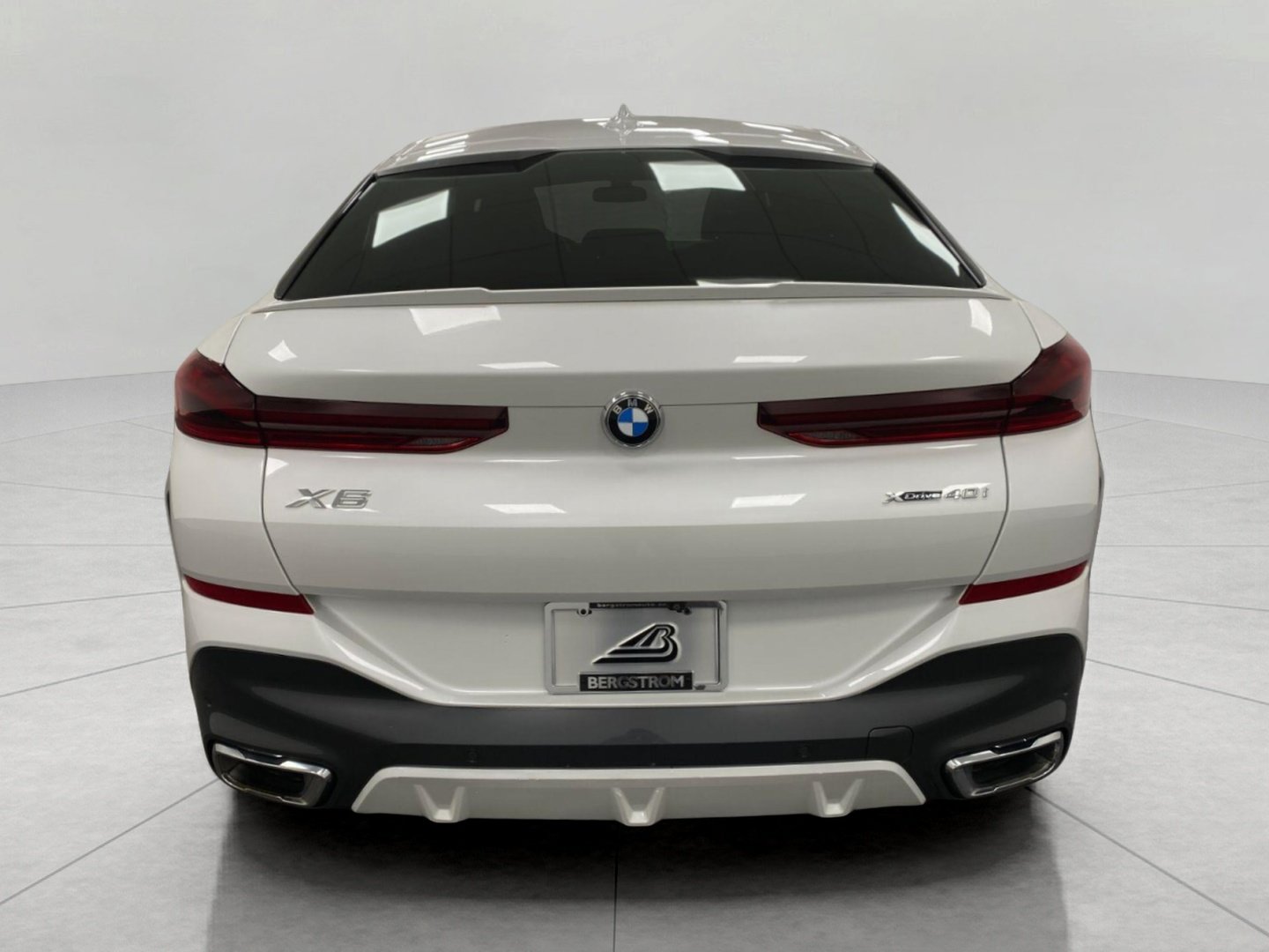 Used 2022 BMW X6 xDrive40i w/ Executive Package AWD/4WD image 4