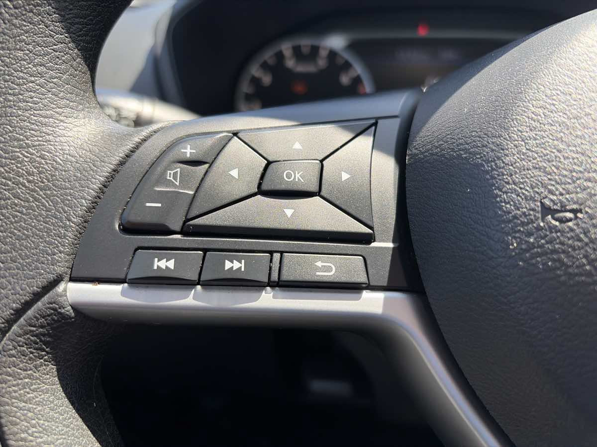 Used 2021 Nissan Altima 2.5 SV FWD image 38