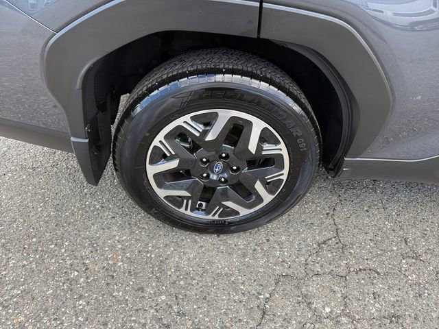 Certified 2025 Subaru Forester Premium image 20