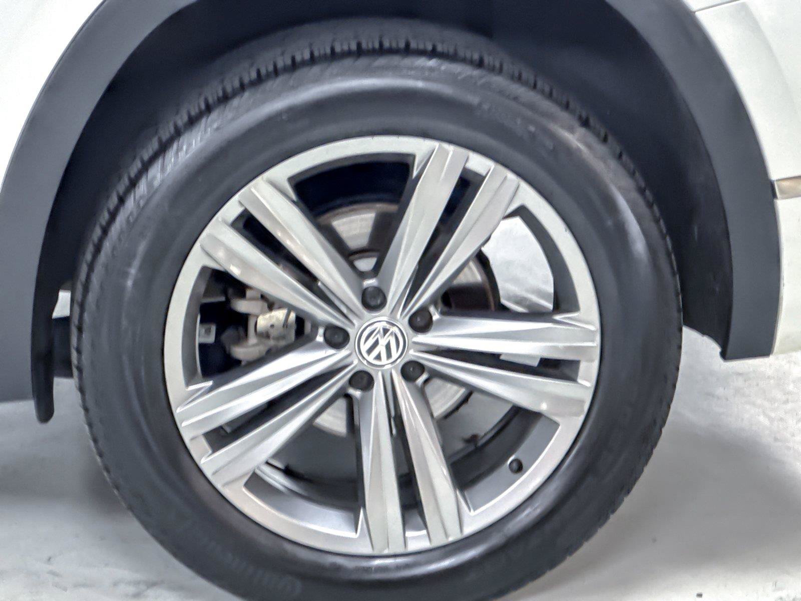 Used 2019 Volkswagen Atlas SE w/ Towing Package AWD/4WD image 24