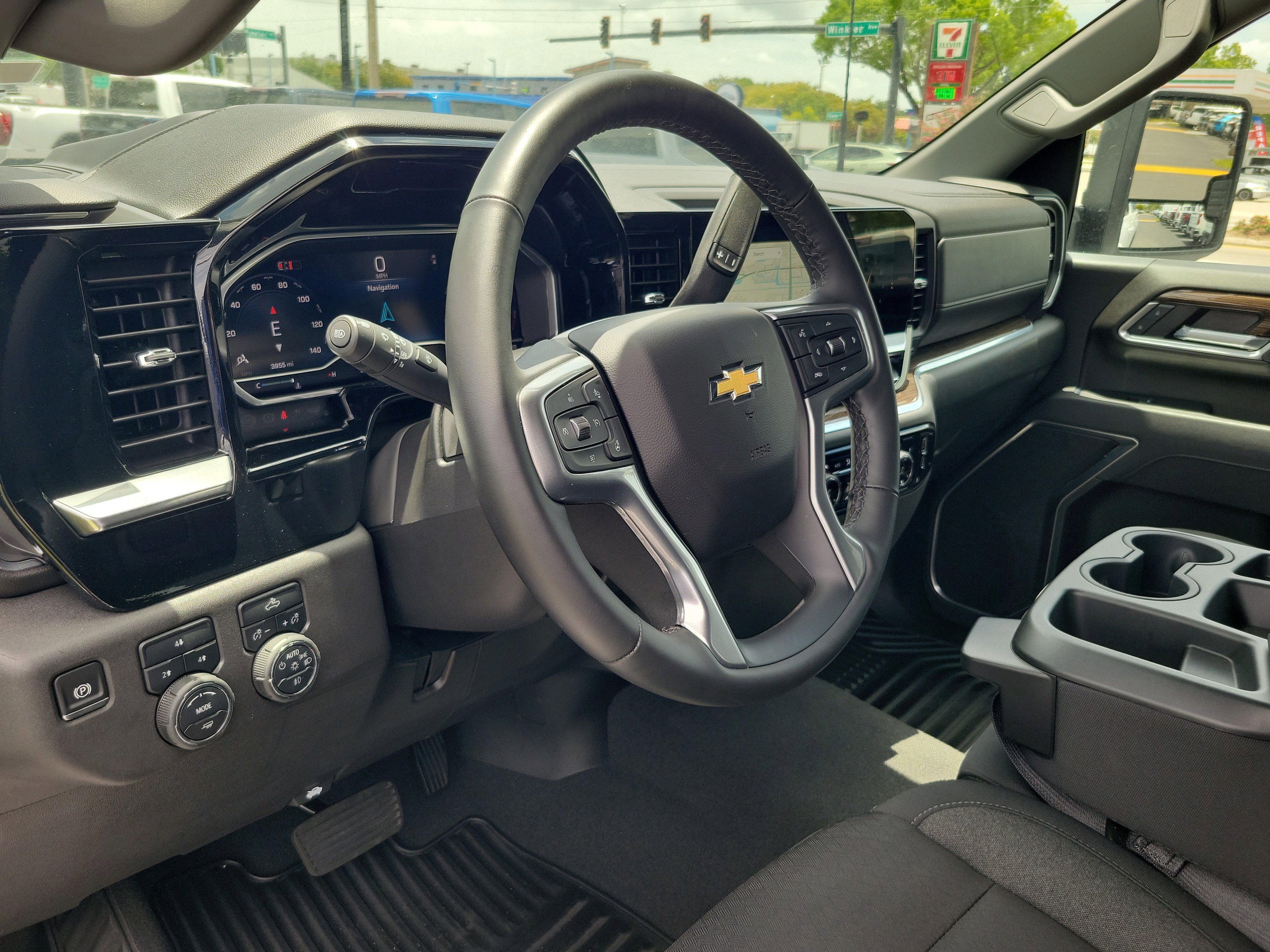 Certified 2025 Chevrolet Silverado 2500 LT w/ Convenience Package AWD/4WD image 16