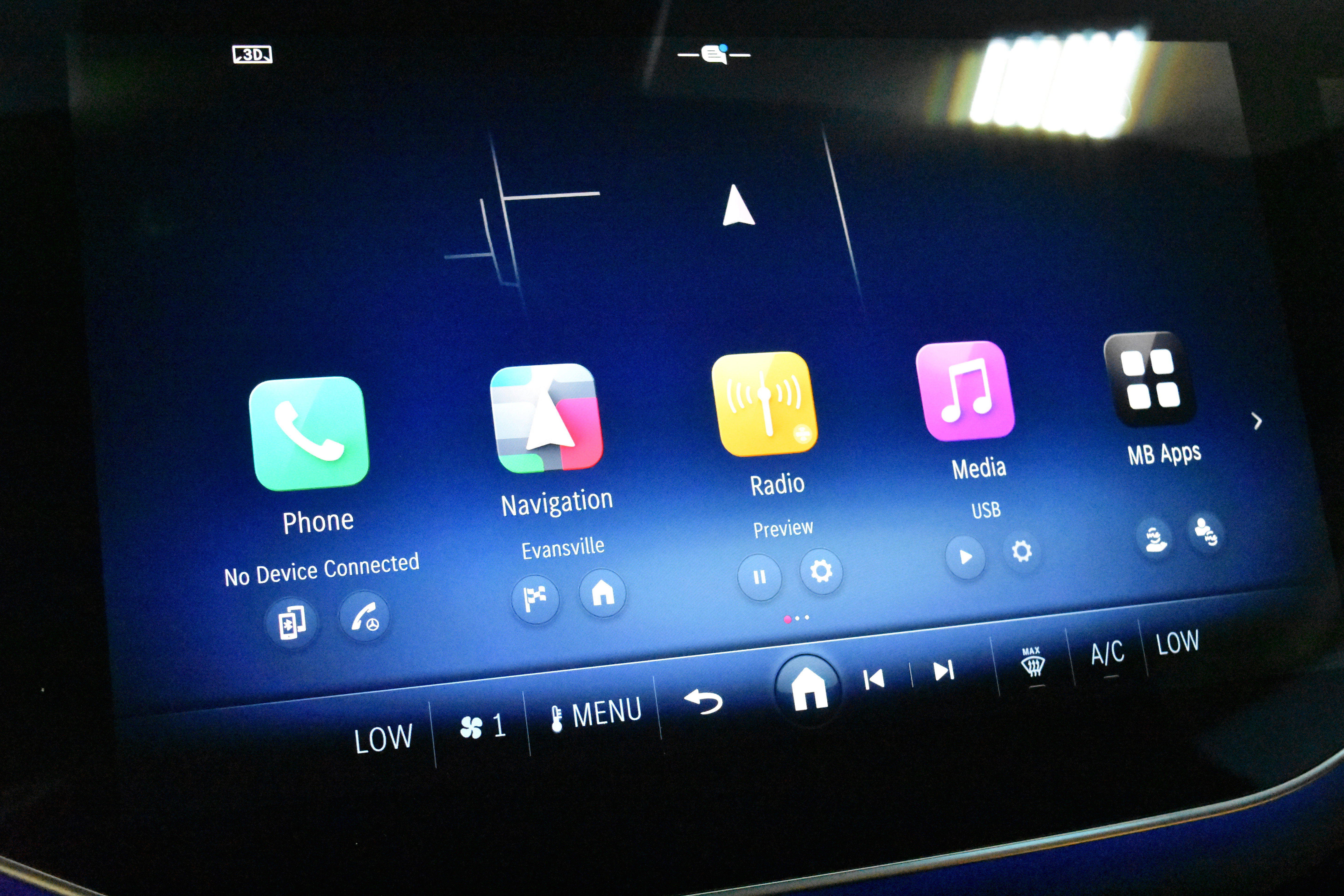 New 2026 Mercedes-Benz E 450 4MATIC Sedan image 10