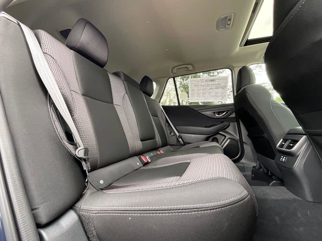 Certified 2025 Subaru Outback Premium AWD/4WD image 14