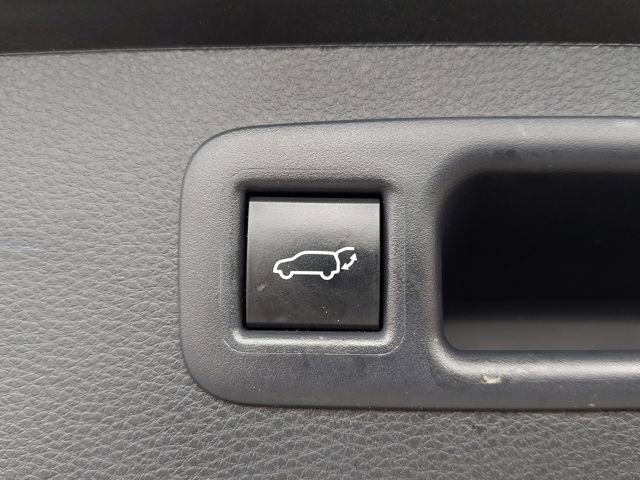 Used 2024 Toyota Highlander LE image 34