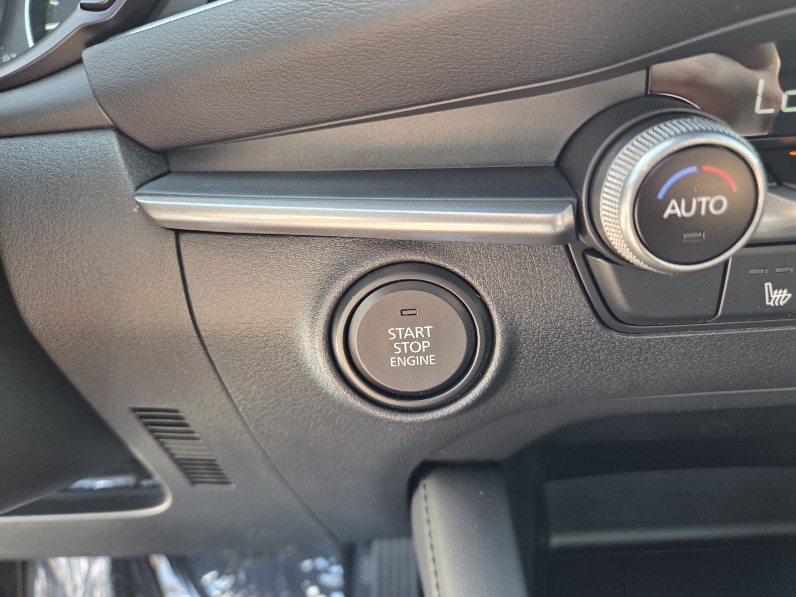 New 2026 MAZDA MAZDA3 s FWD image 24