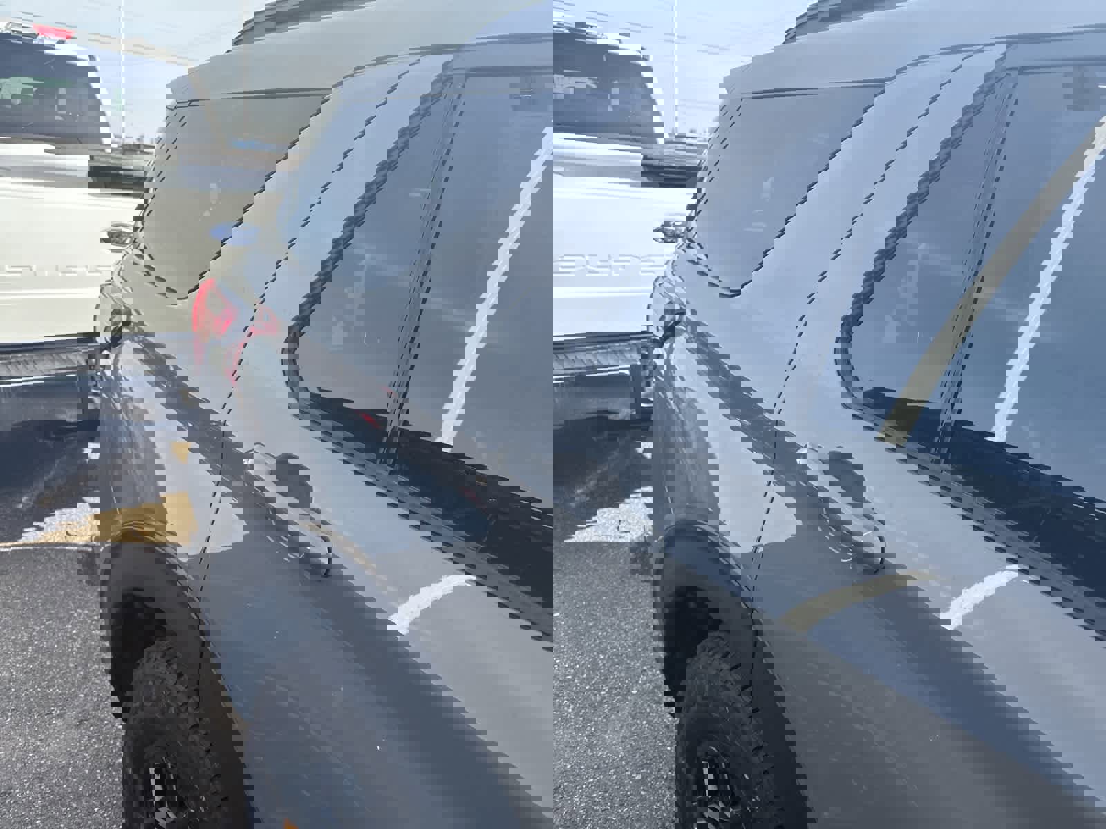 New 2026 Ford Explorer Tremor w/ Tremor Convenience Package image 13