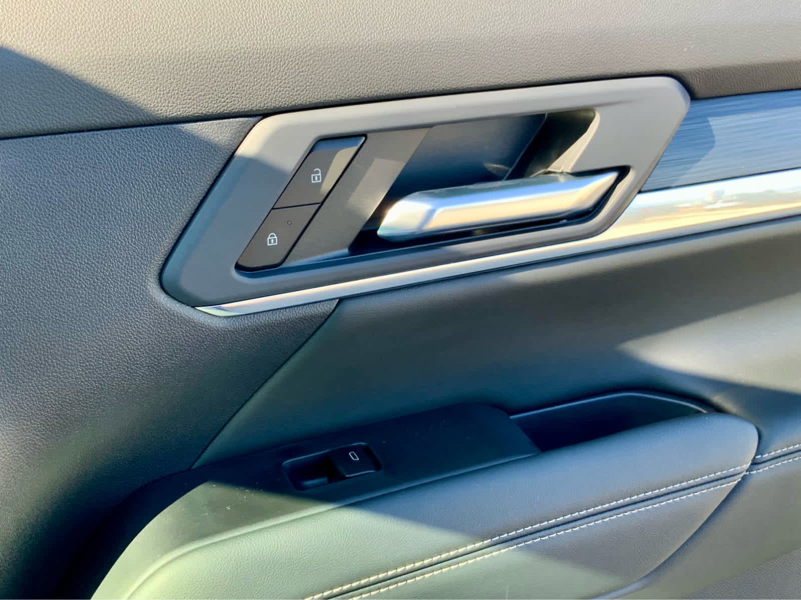 New 2026 GMC Terrain Elevation w/ Elevation Premium Package image 52