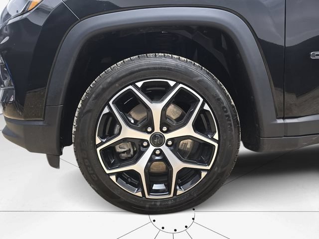 Used 2025 Jeep Compass Limited AWD/4WD image 30