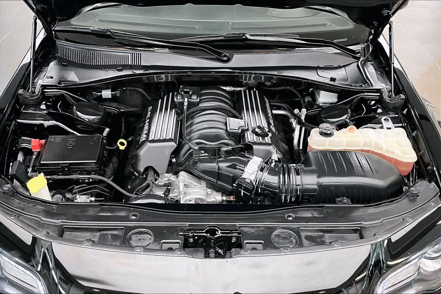 Used 2023 Chrysler 300 C RWD image 30