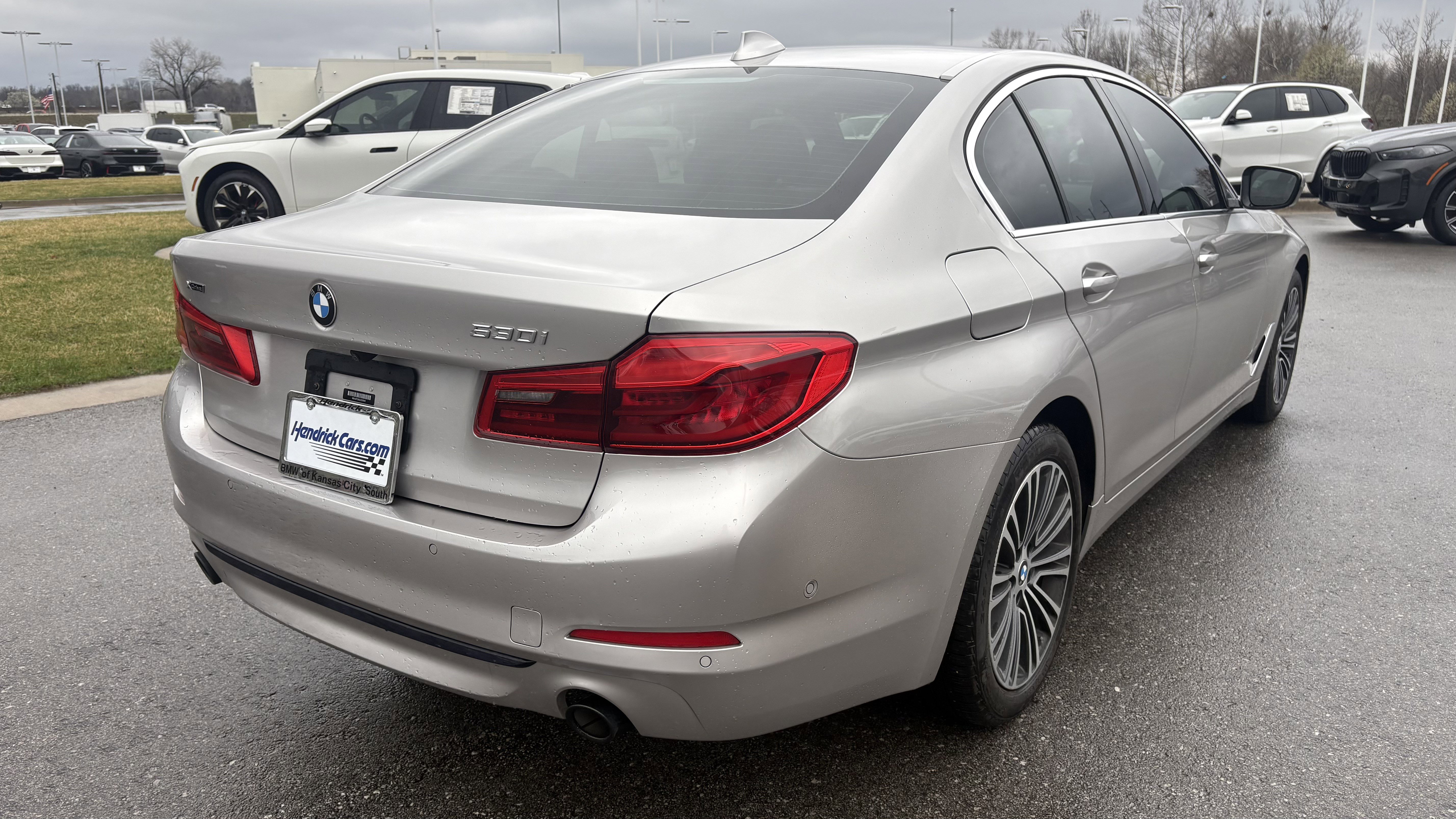 Used 2020 BMW 530i xDrive w/ Premium Package image 10
