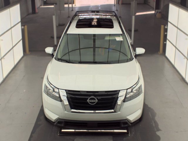 Certified 2025 Nissan Pathfinder SV w/ SV Premium Package FWD image 12
