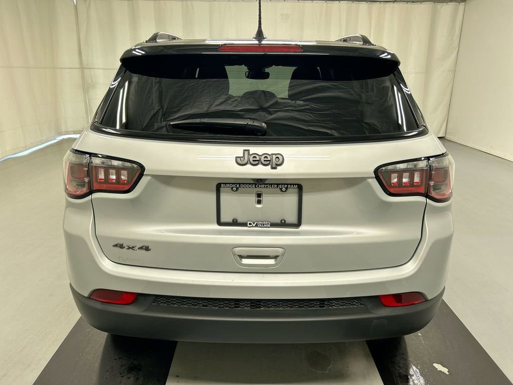 Used 2024 Jeep Compass Latitude w/ Convenience Group image 20